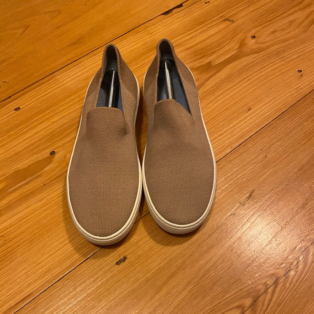 8.5 camel merino rothys